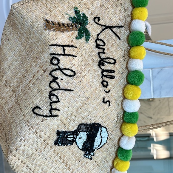 Karlello’a Holiday - Picture 2 of 10